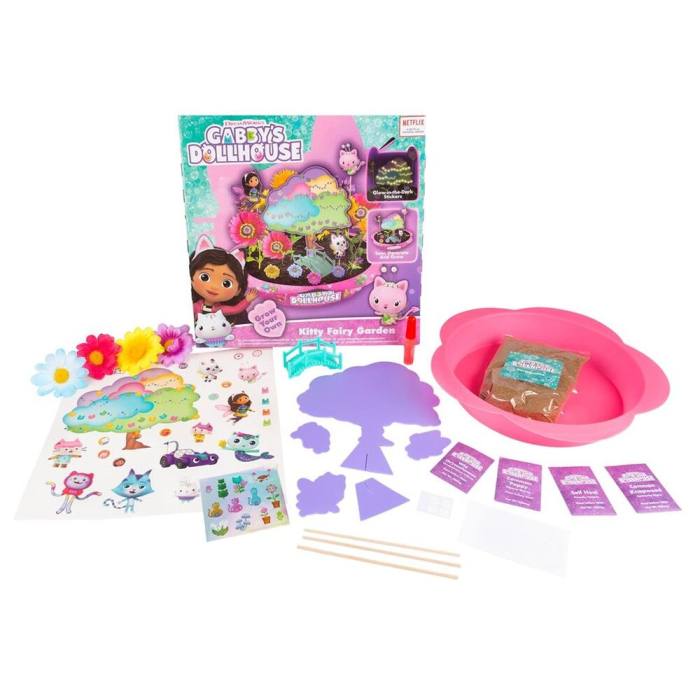 Gabbys Dolls House Gardening set 22641