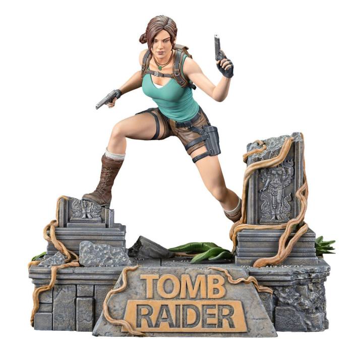 Tomb Raider Lara Croft figure 24cm 33817